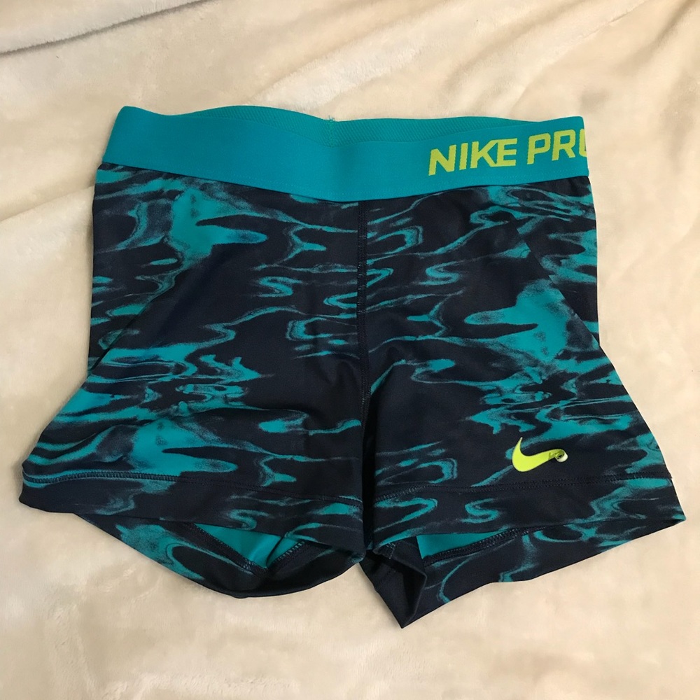 Small Nike pros